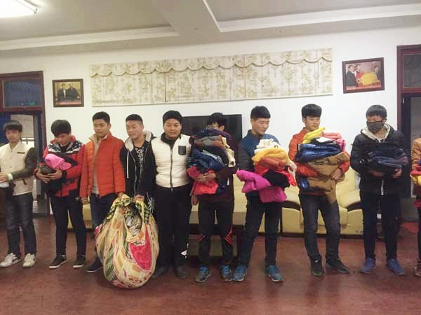 邯郸北方汽修学校捐给孤儿院的衣服